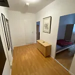 Neue Monteur Und Handwerker In Mit 3 Schlafzimmern 6 Personen Btr 174 Apartment *