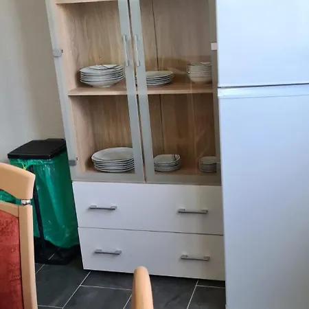 Monteur Und In Mit 3 Schlafzimmern 6 Personen Btr 174 Apartment *