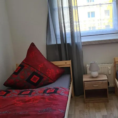Monteur Und In Mit 3 Schlafzimmern 6 Personen Btr 174 Apartment Magdeburg