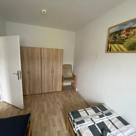 Apartamento Neue Monteur Und Handwerker In Mit 3 Schlafzimmern 6 Personen Btr 174