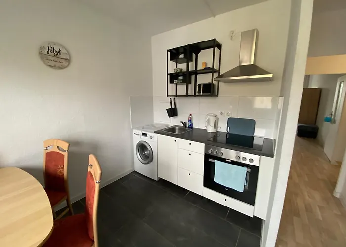 Neue Monteur Und Handwerker In Mit 3 Schlafzimmern 6 Personen Btr 174 Apartment *